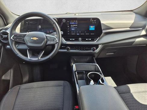 Used 2025 Chevrolet Equinox LT FWD image 15