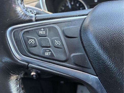 Used 2019 Chevrolet Equinox LT AWD/4WD image 21