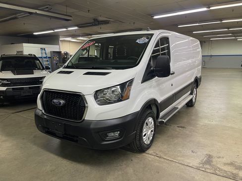 Certified 2024 Ford Transit 250 Low Roof w/ Exterior Upgrade Package RWD image 4
