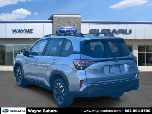 Certified 2025 Subaru Forester Premium image 3