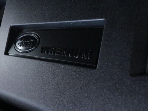 Used 2022 Land Rover Range Rover Sport SE AWD/4WD image 8