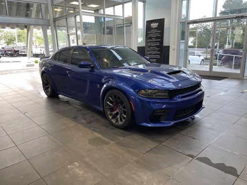 Used 2021 Dodge Charger SRT Hellcat RWD image 2