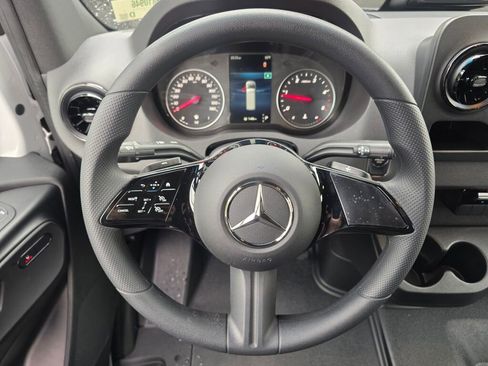 New 2026 Mercedes-Benz Sprinter 2500 image 23