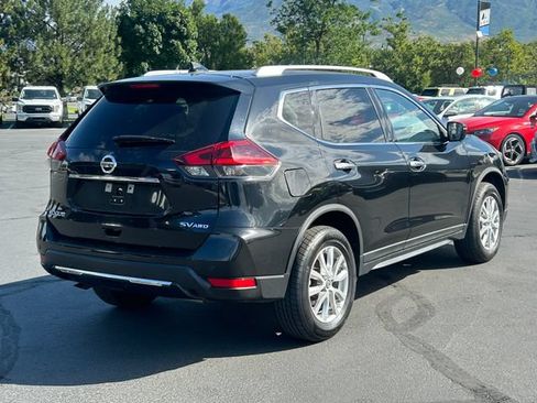 Used 2020 Nissan Rogue SV AWD/4WD image 3
