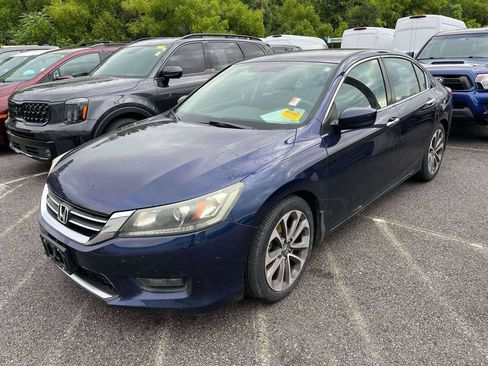 Used 2015 Honda Accord Sport image 4