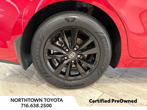 Used 2025 Toyota Camry LE w/ Convenience Package image 33