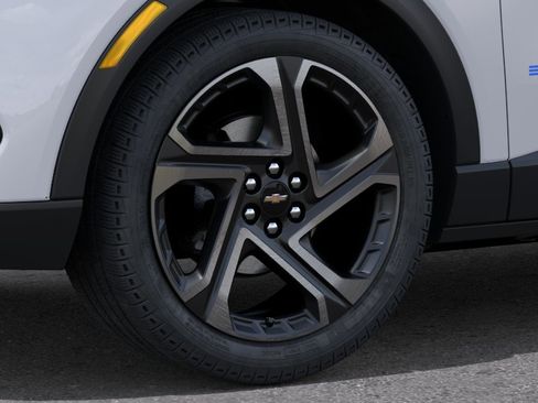 New 2026 Chevrolet Equinox EV LT w/ Convenience Package II FWD image 10