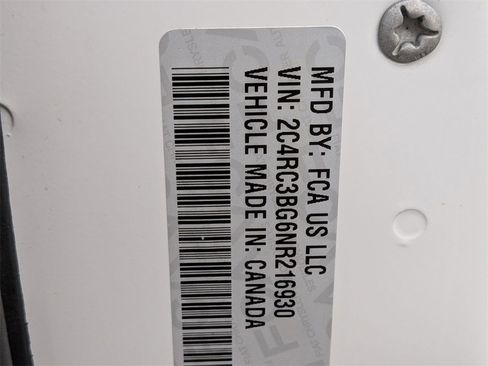 Certified 2022 Chrysler Pacifica Touring-L image 29