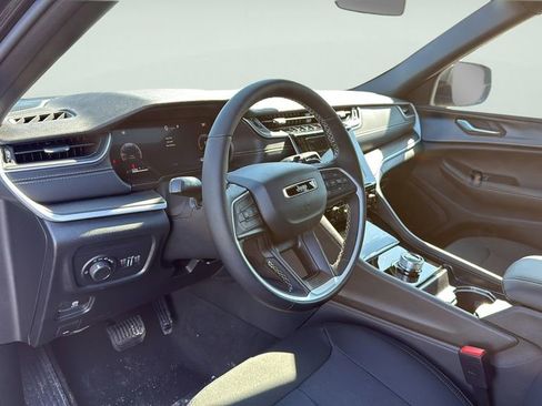 New 2026 Jeep Grand Cherokee Laredo image 23