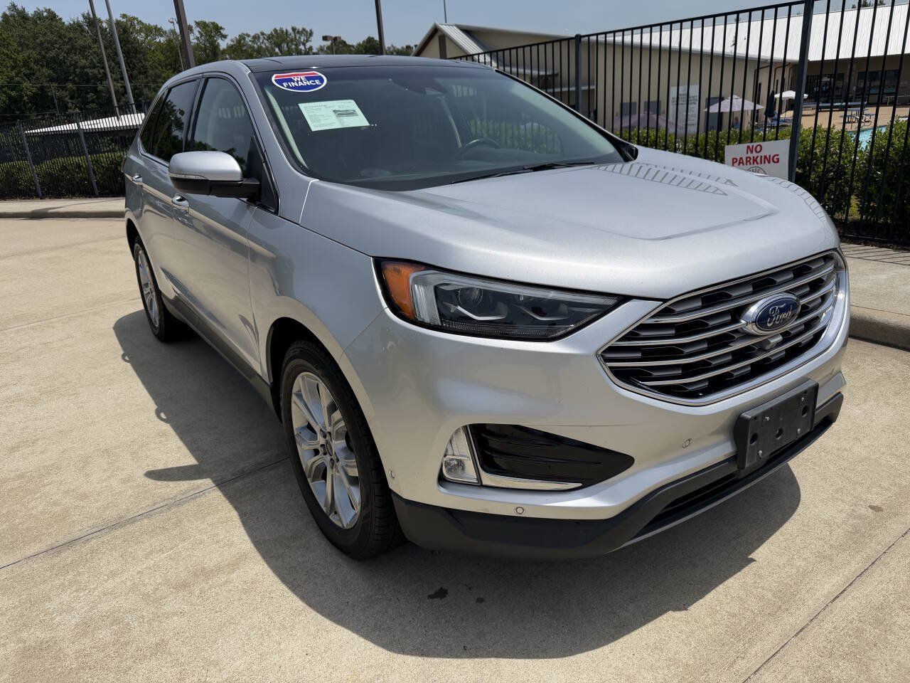 Used 2019 Ford Edge Titanium w/ Equipment Group 301A FWD image 6
