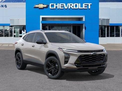 New 2026 Chevrolet Trax ACTIV w/ Sunroof Package FWD image 7