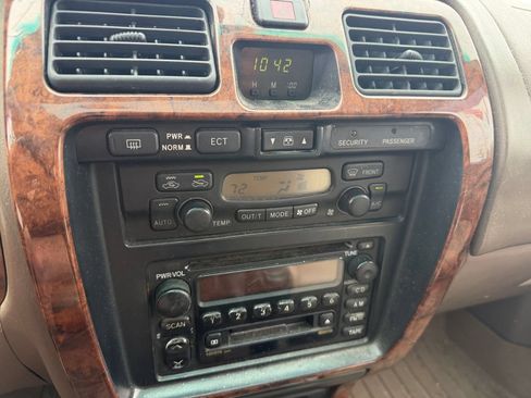 Used 2000 Toyota 4Runner Limited AWD/4WD image 22