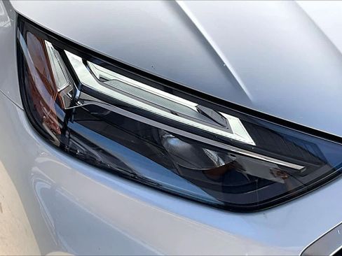 Used 2023 Audi Q5 Premium w/ Convenience Package image 26