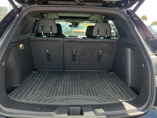 Used 2023 Chevrolet TrailBlazer RS w/ Sun and Liftgate Package FWD image 9