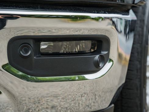Used 2022 RAM 1500 Laramie AWD/4WD image 19
