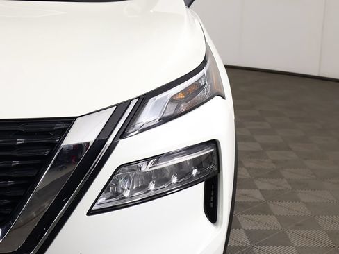 Used 2023 Nissan Rogue SV w/ SV Premium B Package AWD/4WD image 14