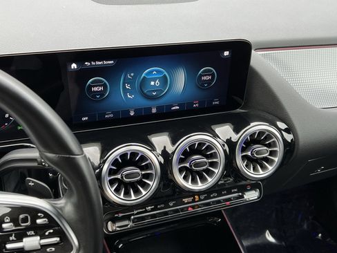 Certified 2022 Mercedes-Benz GLA 250 4MATIC image 19