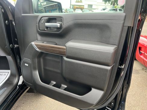 Used 2021 Chevrolet Silverado 1500 LT Trail Boss w/ Convenience Package II AWD/4WD image 33
