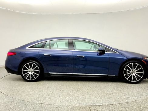 Used 2023 Mercedes-Benz EQS 580 4MATIC Sedan w/ Exclusive Trim Package image 4