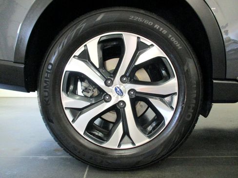 Used 2021 Subaru Outback Limited image 25