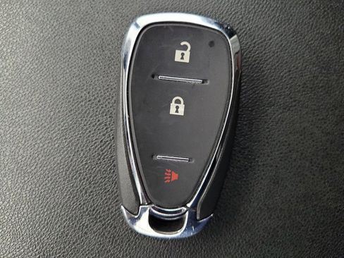 Used 2023 Chevrolet Equinox LT AWD/4WD image 32