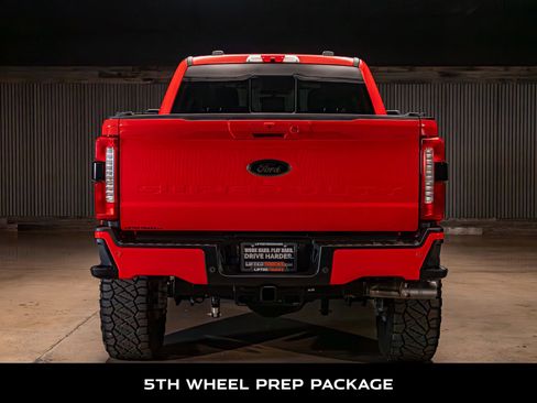 Used 2024 Ford F250 Lariat w/ Lariat Ultimate Package AWD/4WD image 8