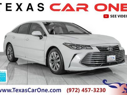 Used 2019 Toyota Avalon XLE w/ Moonroof Package
