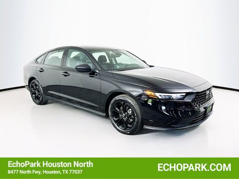 Used 2025 Honda Accord SE image 1