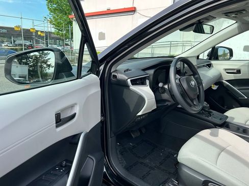 New 2026 Toyota Corolla Cross L AWD/4WD image 9