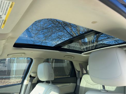 Used 2019 Cadillac XT5 Luxury image 13