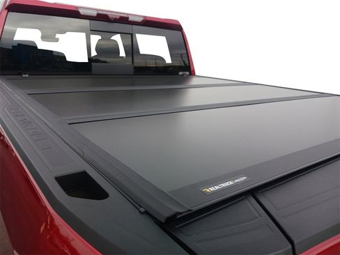 Used 2025 Chevrolet Silverado 1500 LTZ w/ LTZ Premium Package image 32