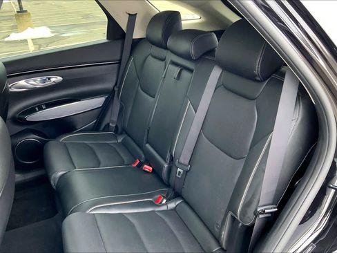 Used 2024 Genesis GV70 2.5T w/ Advanced Package AWD/4WD image 41