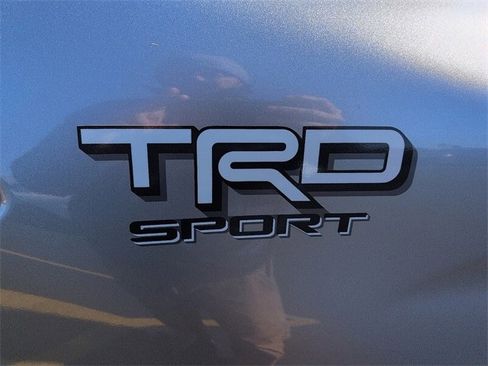 Used 2024 Toyota Tacoma TRD Sport image 12
