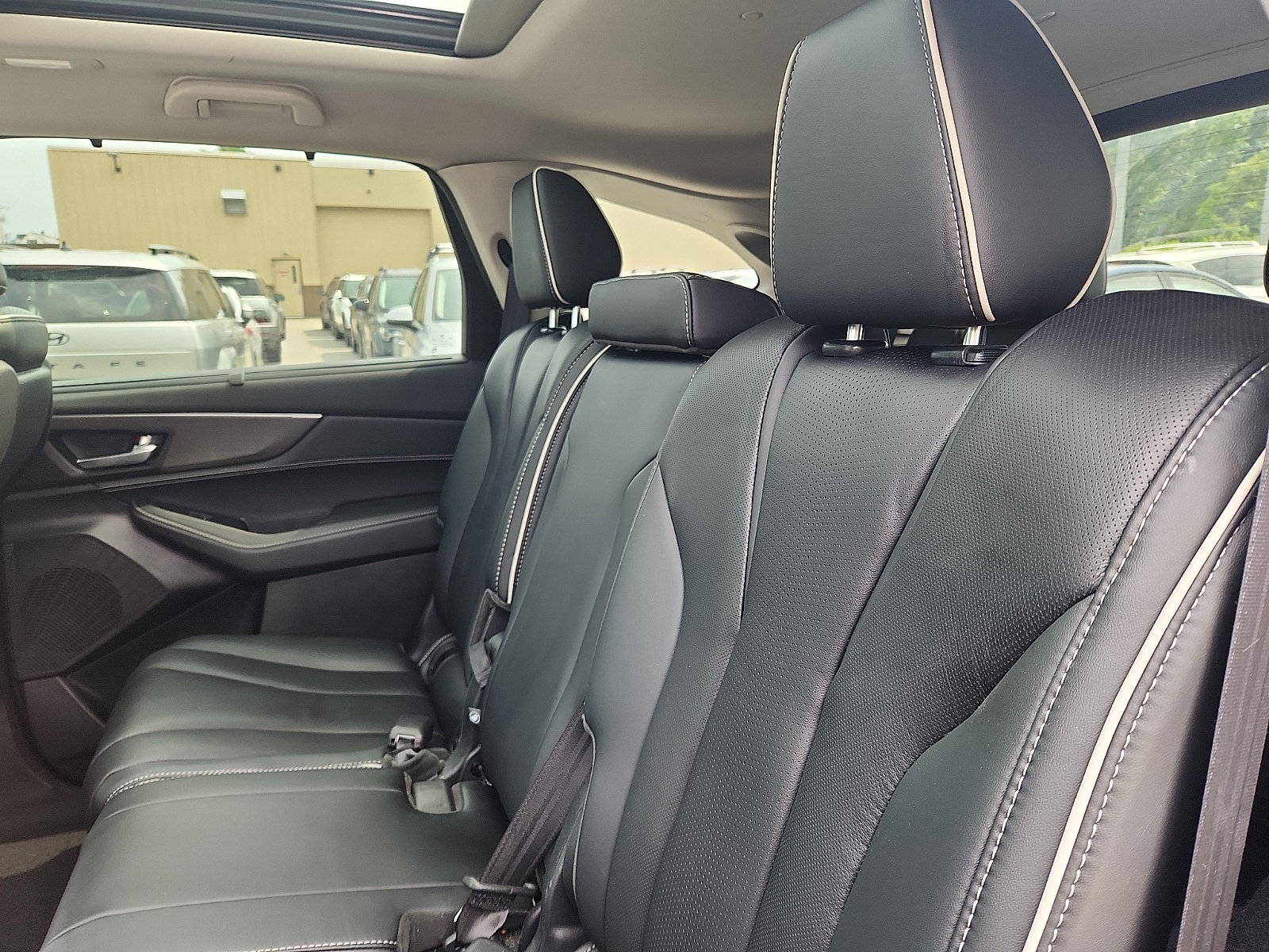 Used 2023 Acura MDX w/ Advance Package AWD/4WD image 25