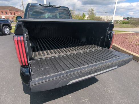 Used 2023 Toyota Tundra Platinum AWD/4WD image 26