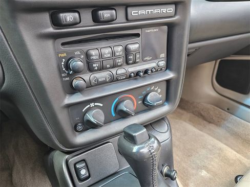 Used 2000 Chevrolet Camaro Z28 image 22