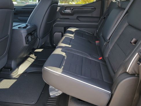 New 2026 GMC Sierra 1500 AT4X image 7