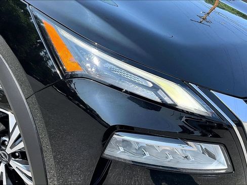 Used 2023 Nissan Rogue SV AWD/4WD image 32
