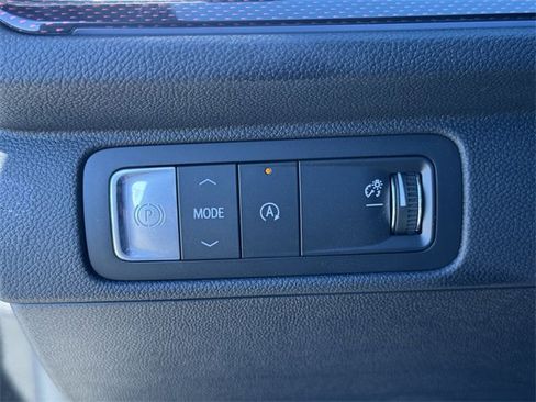 New 2026 Chevrolet Traverse RS image 21