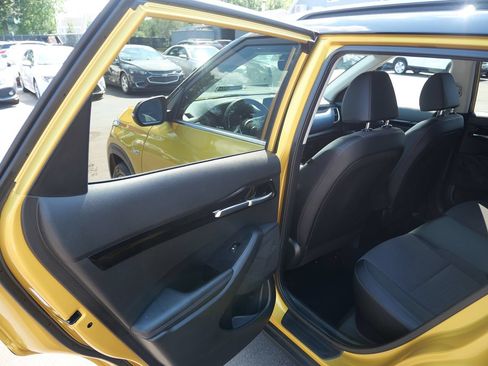 Used 2021 Kia Seltos S AWD/4WD image 28