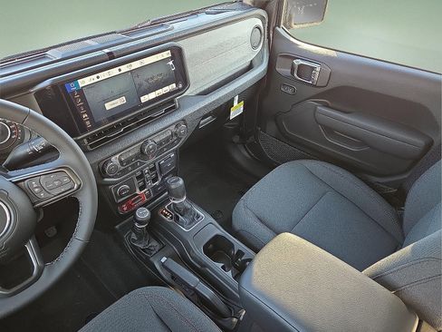 New 2026 Jeep Gladiator Willys AWD/4WD image 12
