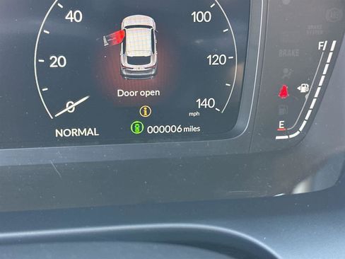 New 2025 Acura ADX AWD image 18