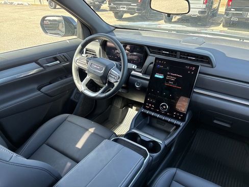 Used 2026 GMC Terrain Elevation w/ Elevation Premium Package AWD/4WD image 14