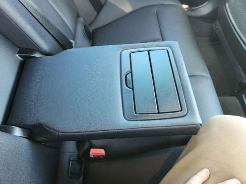 Used 2018 BMW 330e image 48