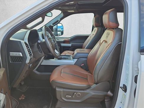 Used 2018 Ford F150 King Ranch w/ Equipment Group 601A Luxury AWD/4WD image 17