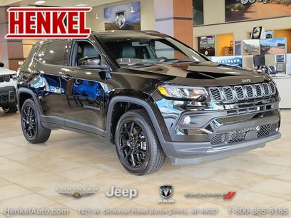 Used 2025 Jeep Compass Latitude w/ Sun & Sound Group