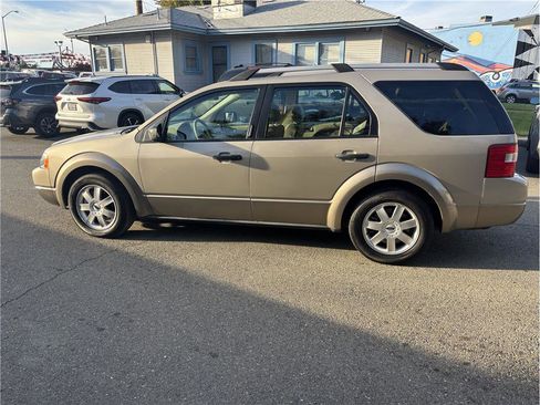 Used 2005 Ford Freestyle SE image 4