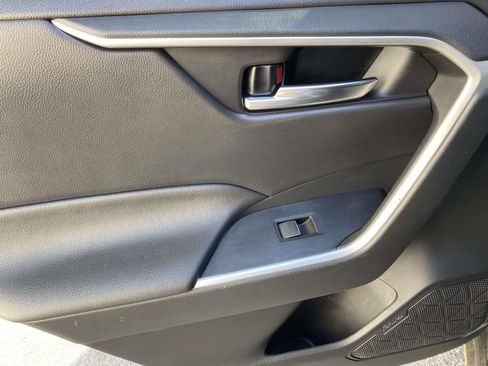 Used 2021 Toyota RAV4 XLE Premium FWD image 14