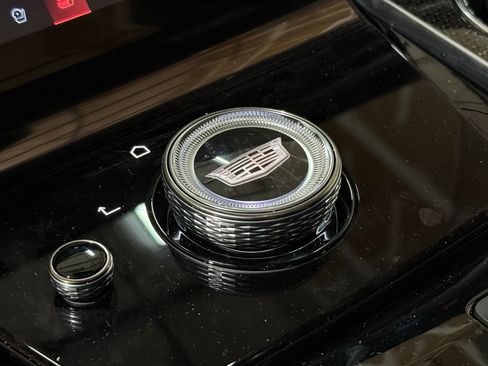 New 2026 Cadillac Escalade ESV V w/ LPO, ONYX Package image 36