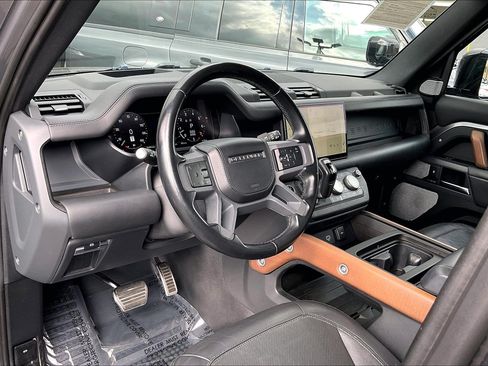 Used 2023 Land Rover Defender 130 X AWD/4WD image 17